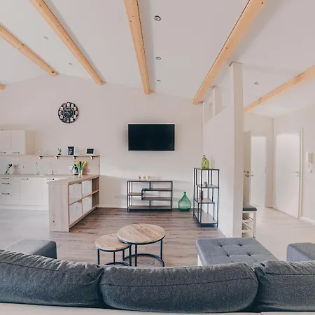 Grosse Mit Balkon Und Perfekter Lage Appartement